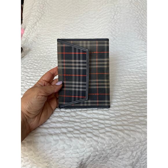 Burberry Navy Passport Cover - Picture 1 of 4